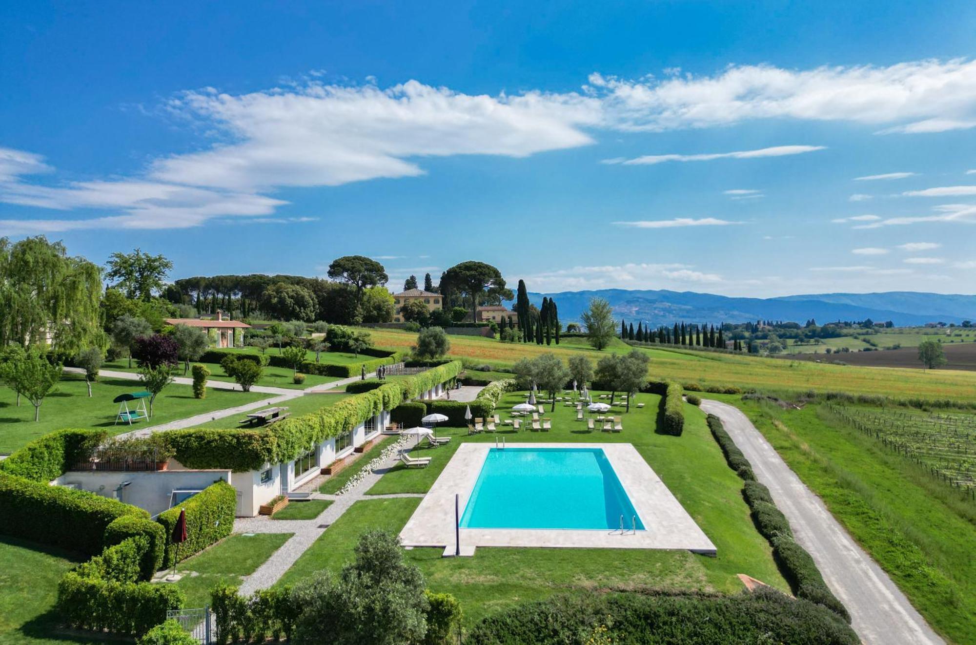 Resort Borgo Syrah Cortona Exteriör bild