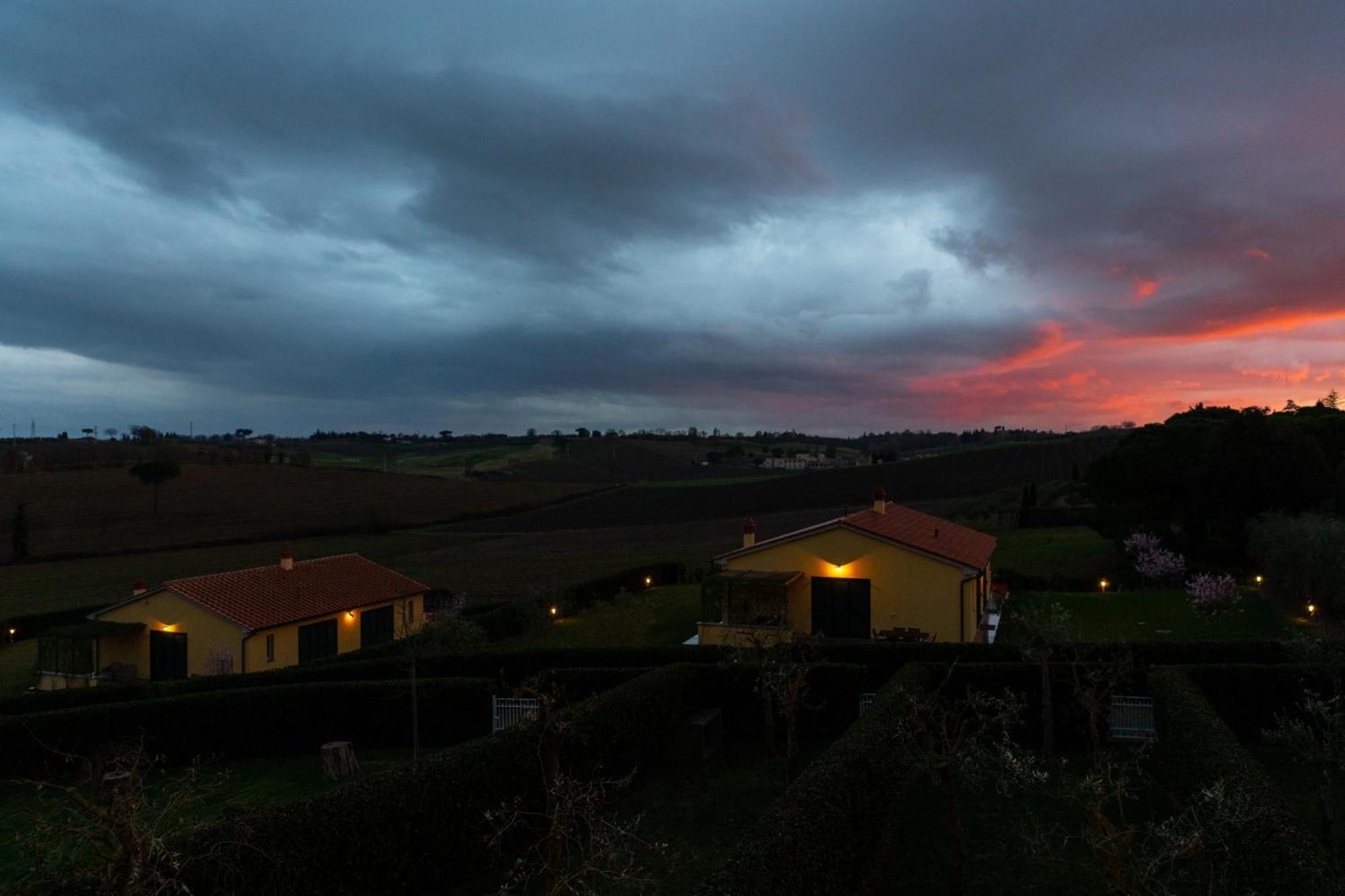 Resort Borgo Syrah Cortona Exteriör bild